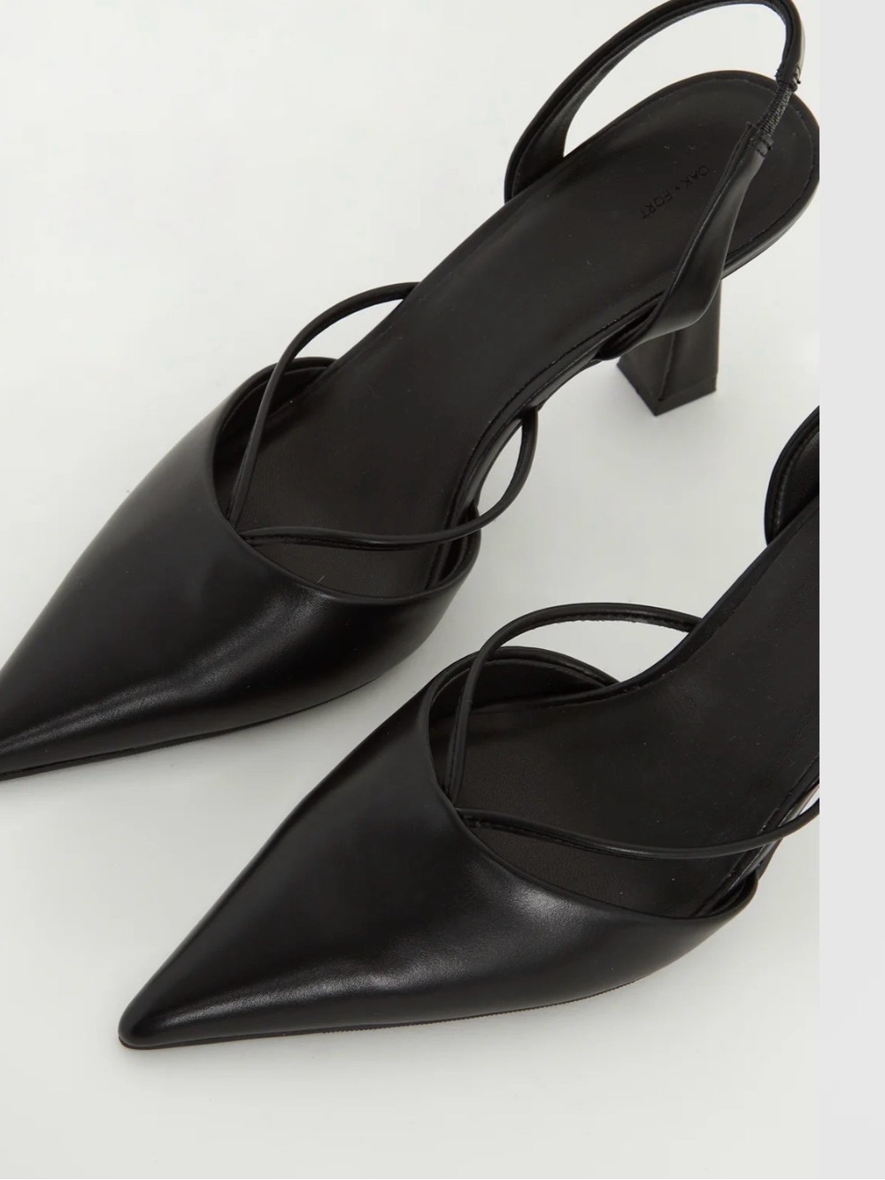 OAK AND FORT KITTEN HEELS SIZE 8
